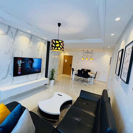 Modern Apartment In The Heart Of Tanger Exterior foto