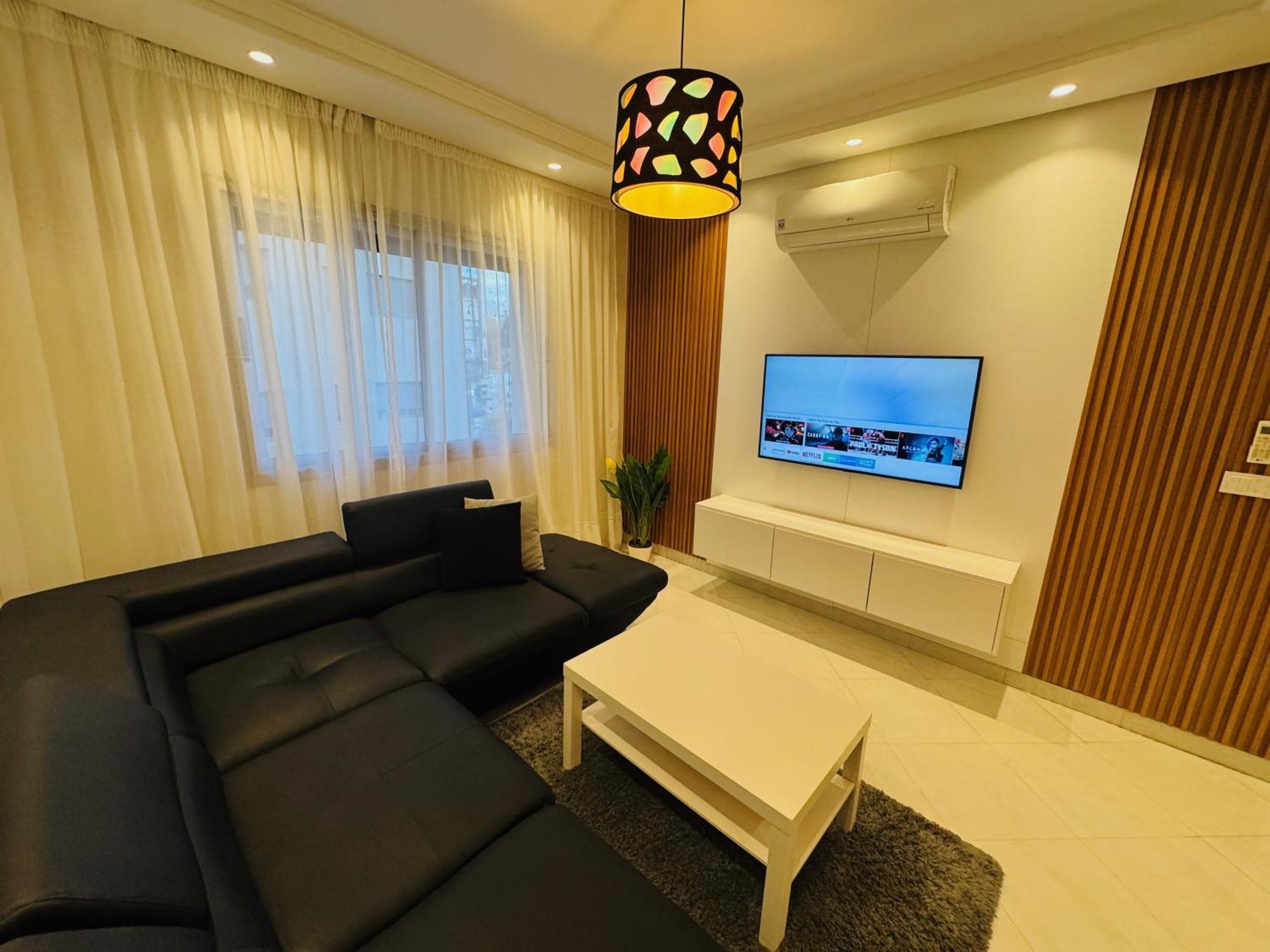 Modern Apartment In The Heart Of Tanger Exterior foto