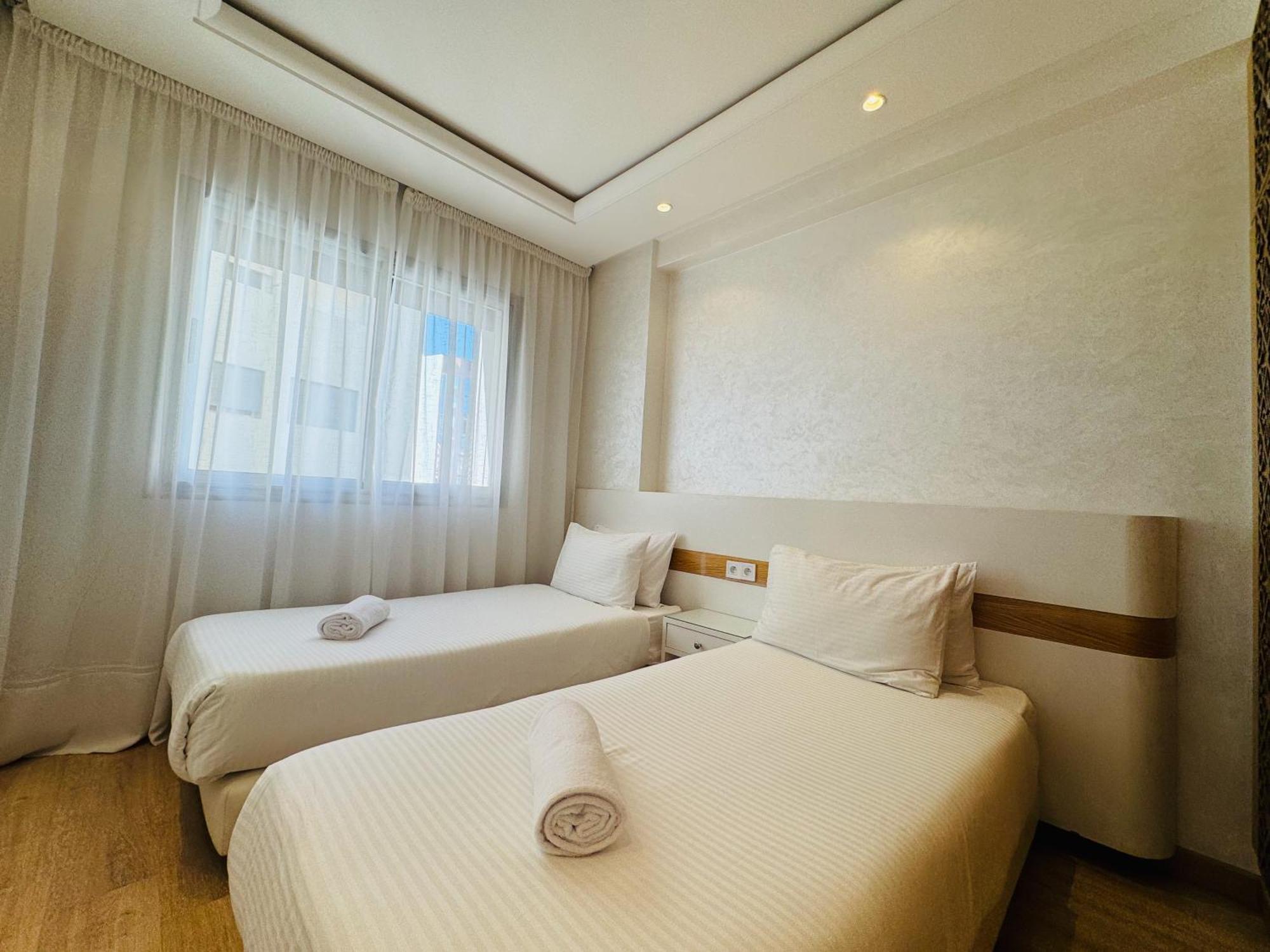 Modern Apartment In The Heart Of Tanger Exterior foto
